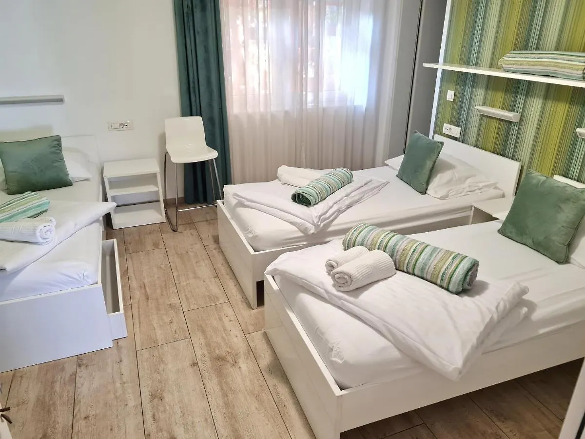 Azur Rooms Liubliana 0*,  Eslovenia